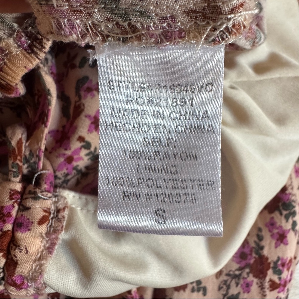Vici Floral Bohemian Rayon Jumpsuit‎ - Picture 9 of 9